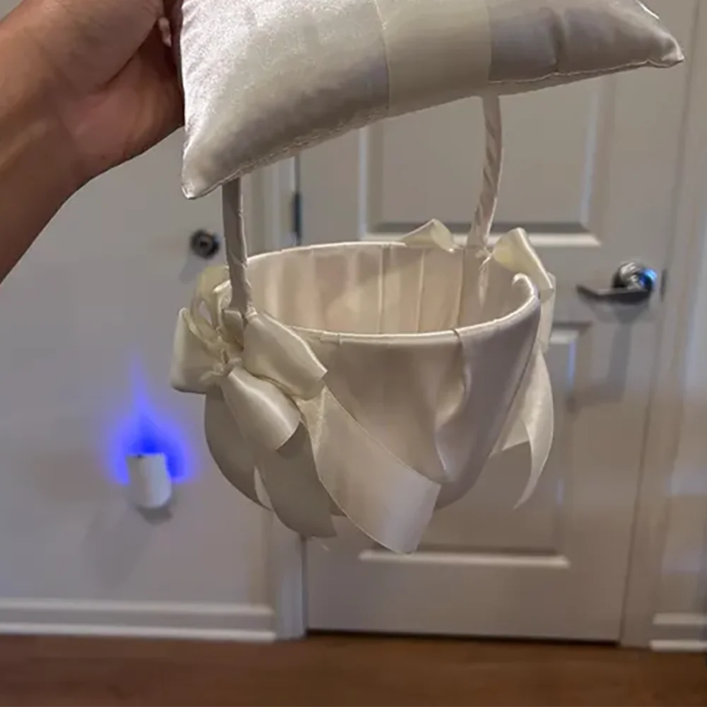 Custom Flower Girl Basket Pearl Handle Wedding Basket with Bow Ribbon Proposal Bachelorette Party Bridal Shower Newlywed Gift