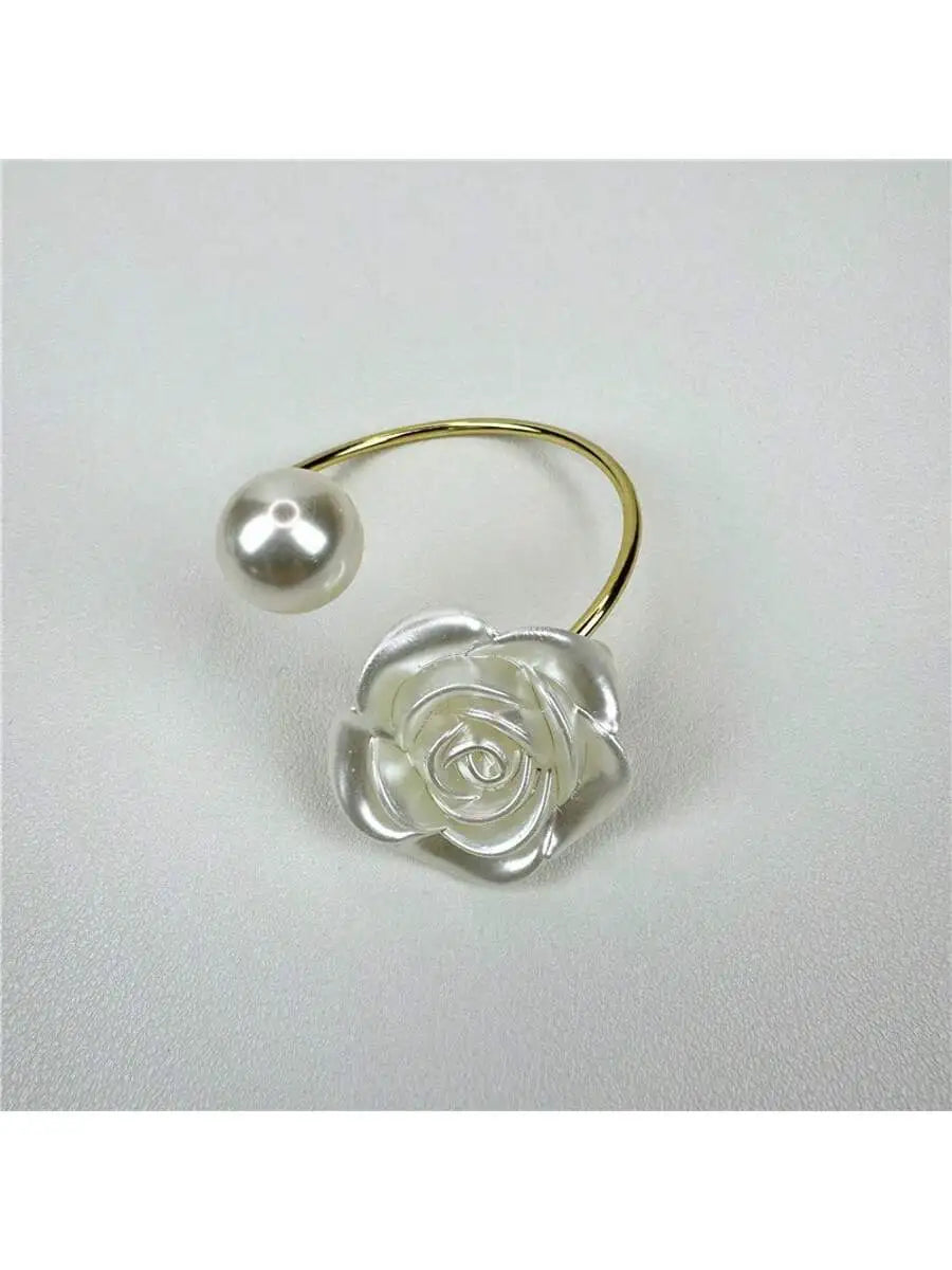 10PC Valentine's Day Wedding Pearl Napkin Clasp Roses Creative Round Pearl Napkin Rings for Restaurant Family Table Decoration
