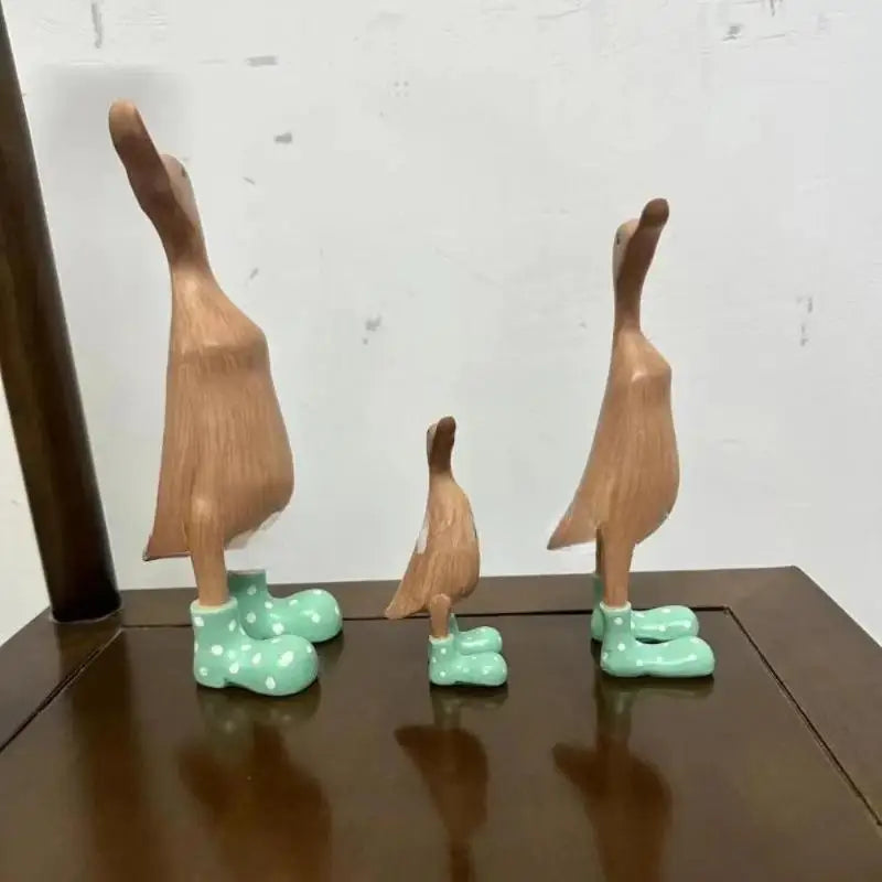 Cute Rain Boot Duck Simulation Duck Statue Rainshoe Duck Sculpture Crafts Ornament for Home Garden Decors Yard(Right Look 1pcs)