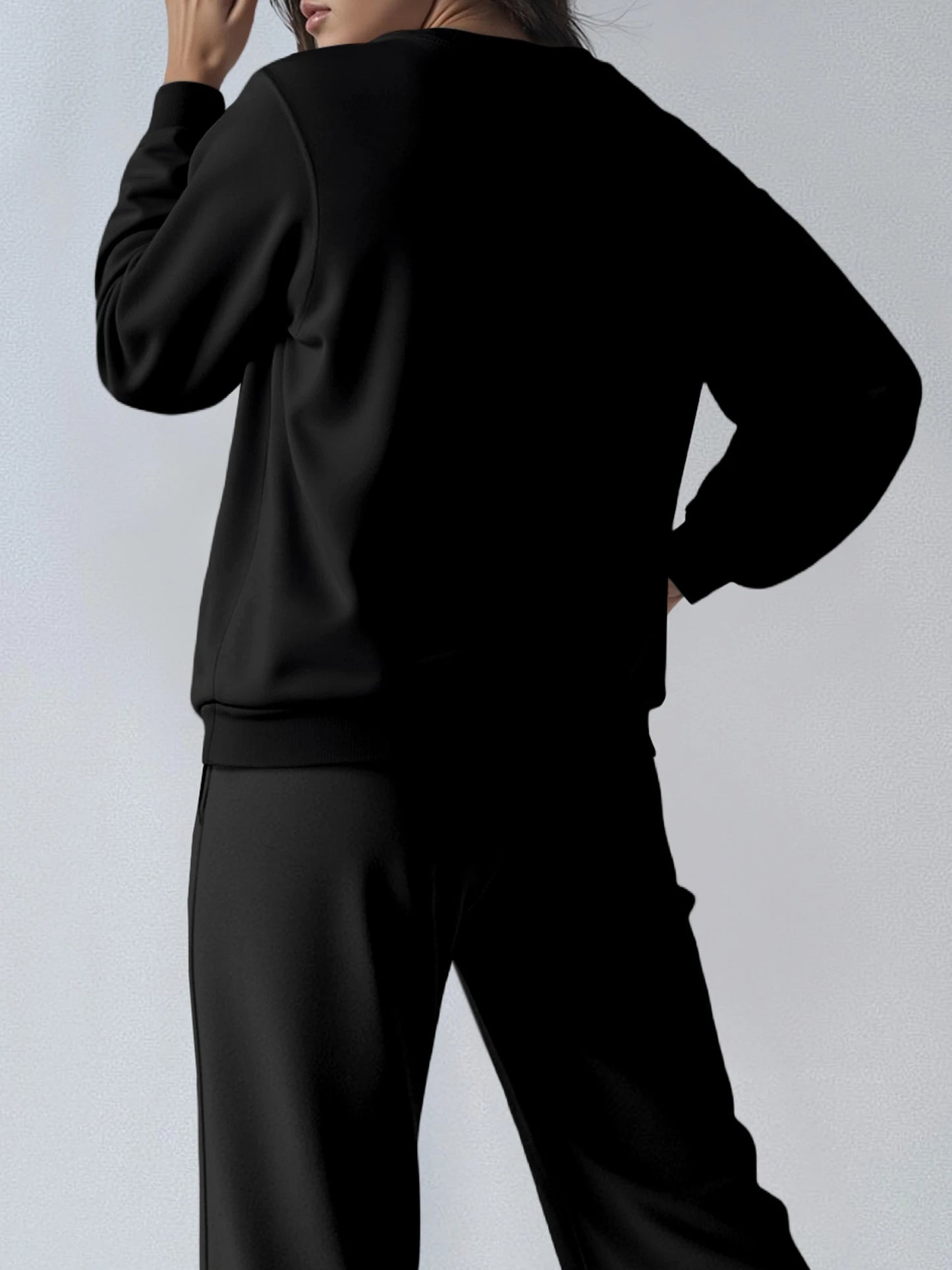 Oversized Sweatshirt for Women Modern Silhouette Loose Casual Top