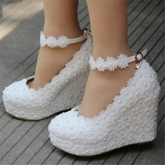 2025 New White Wedges Wedding Pumps Sweet White Flower Lace Pearl Platform Pump Shoes Bride Dress High Heels