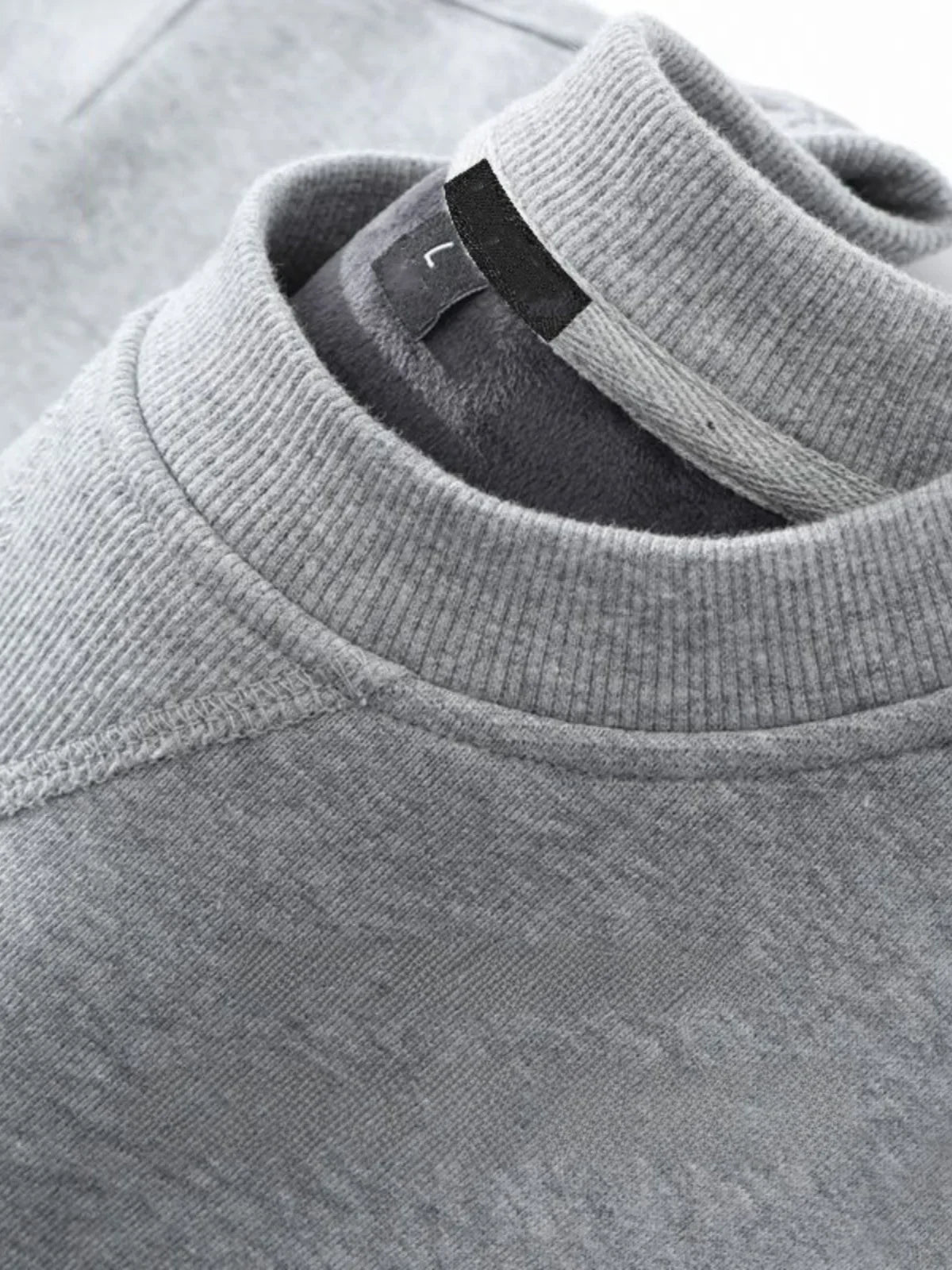 Thickened Fleece Hoodless Sweatshirt Men's Round Neck Winter Casual Loose Fit Cotton Polyester Long Sleeve Self Heating