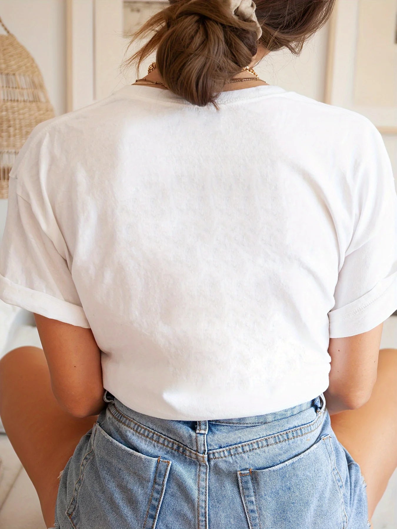 Summer Woman Fashion Top Vibrant Birds Print Crew Neck Short Sleeve Casual T-Shirt for Women Perfect for Summer Woman Clothing