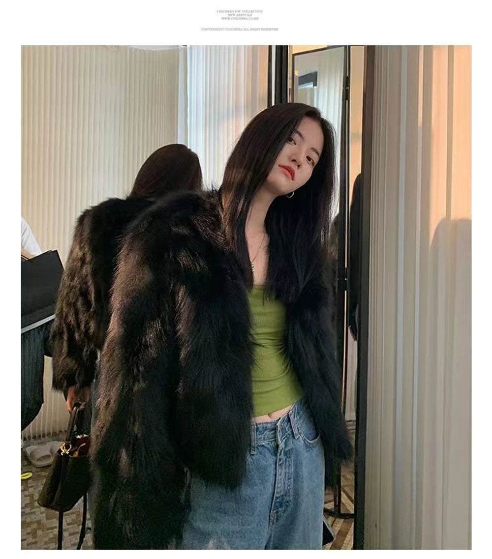 Women's faux fur coat, thick and luxurious collarless short fur coat, elegant jacket, warm coat for winter