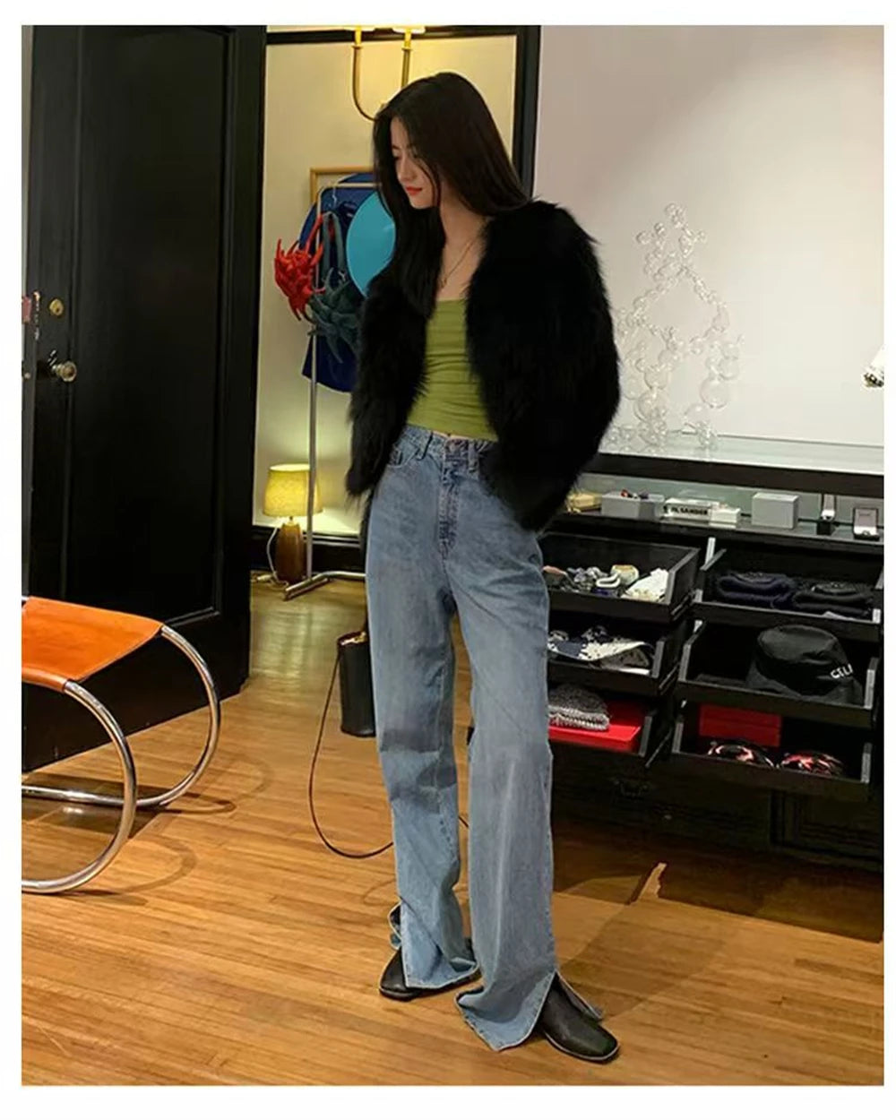 Women's faux fur coat, thick and luxurious collarless short fur coat, elegant jacket, warm coat for winter