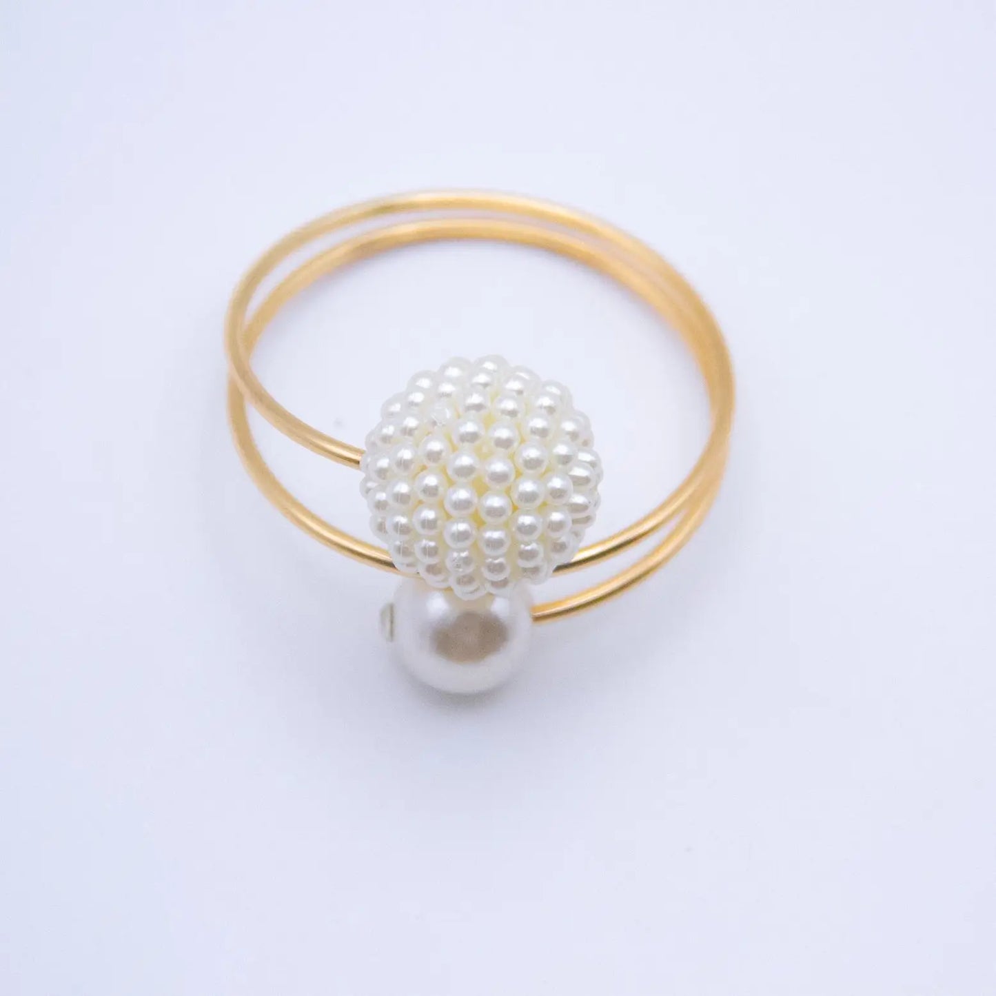 10PC Valentine's Day Wedding Pearl Napkin Clasp Roses Creative Round Pearl Napkin Rings for Restaurant Family Table Decoration