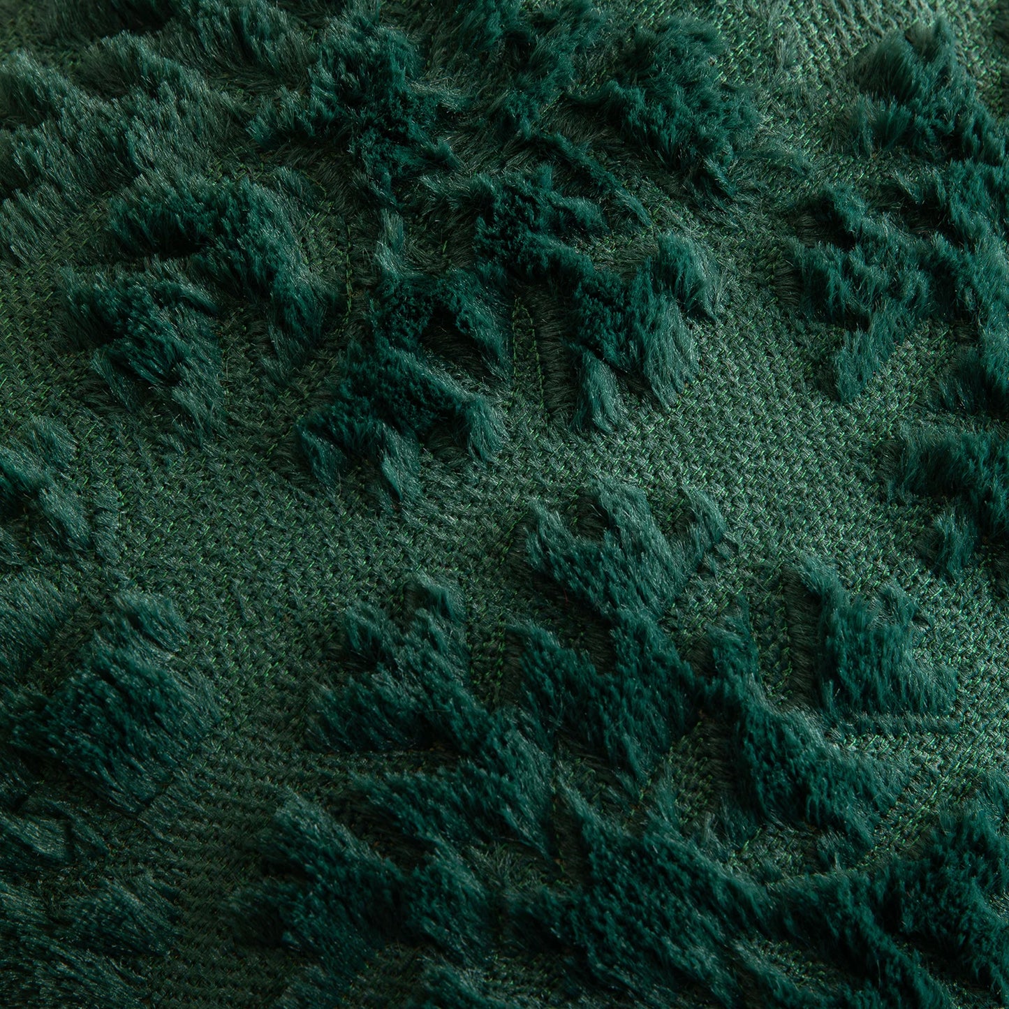 1/2 Pack Christmas Tree Square Throw Pillow Cases Snowflake Shaggy Plush PillowCases Embroidered Sofa Cushion Cover Home Decor