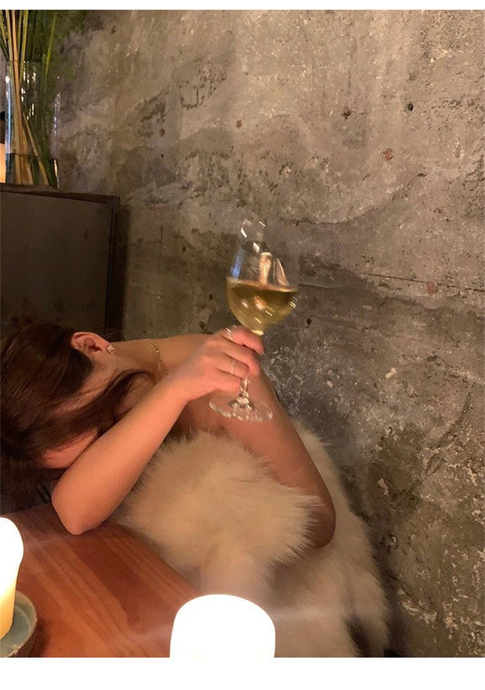 Women's faux fur coat, thick and luxurious collarless short fur coat, elegant jacket, warm coat for winter