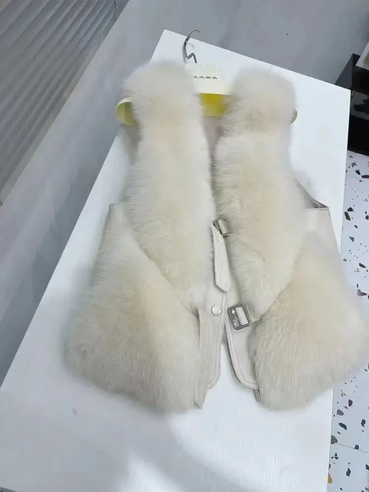 2024 autumn and winter fur vest short spliced  leather, new style with shoulder collar and gold  short   sobretudo feminino