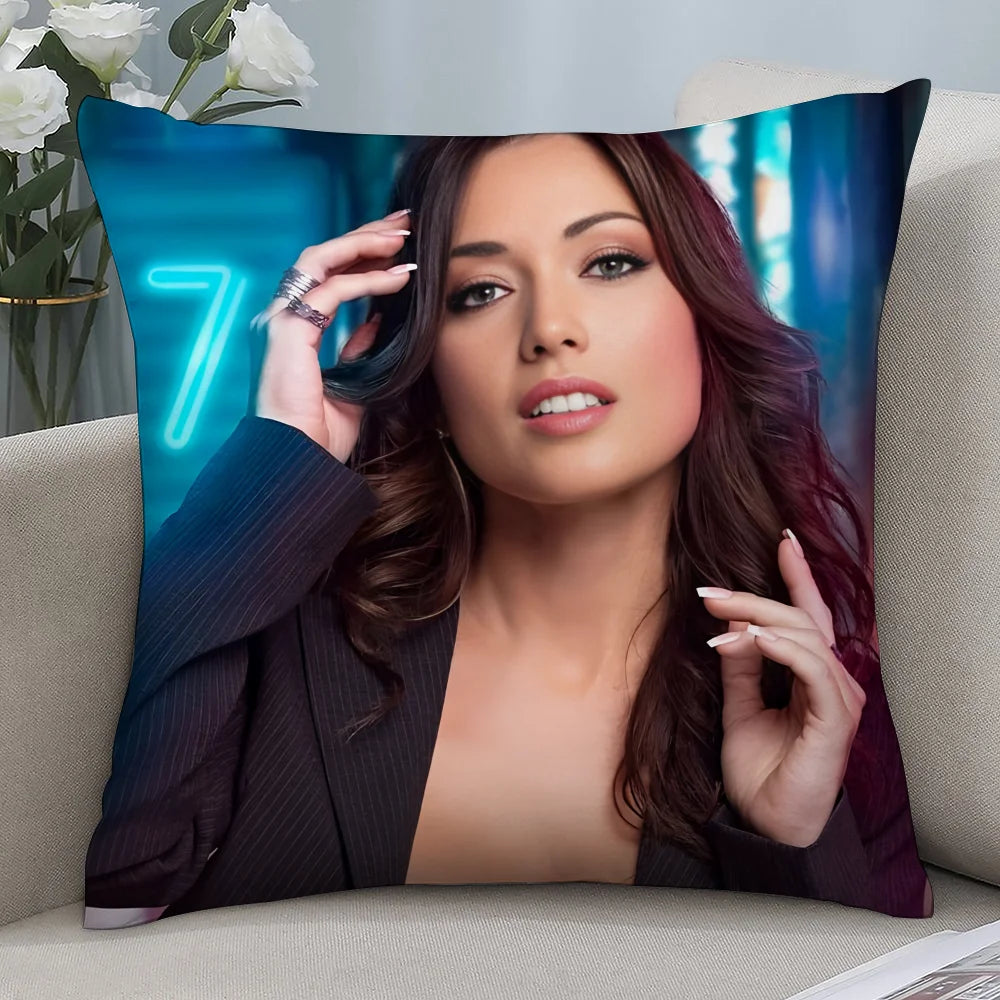 E-Elsa EsnoultS Actor Pillow Case 3D Print Polyester Fiber 45*45 cm Home Sofa Throw Pillow Cover Decoration Festival Gift