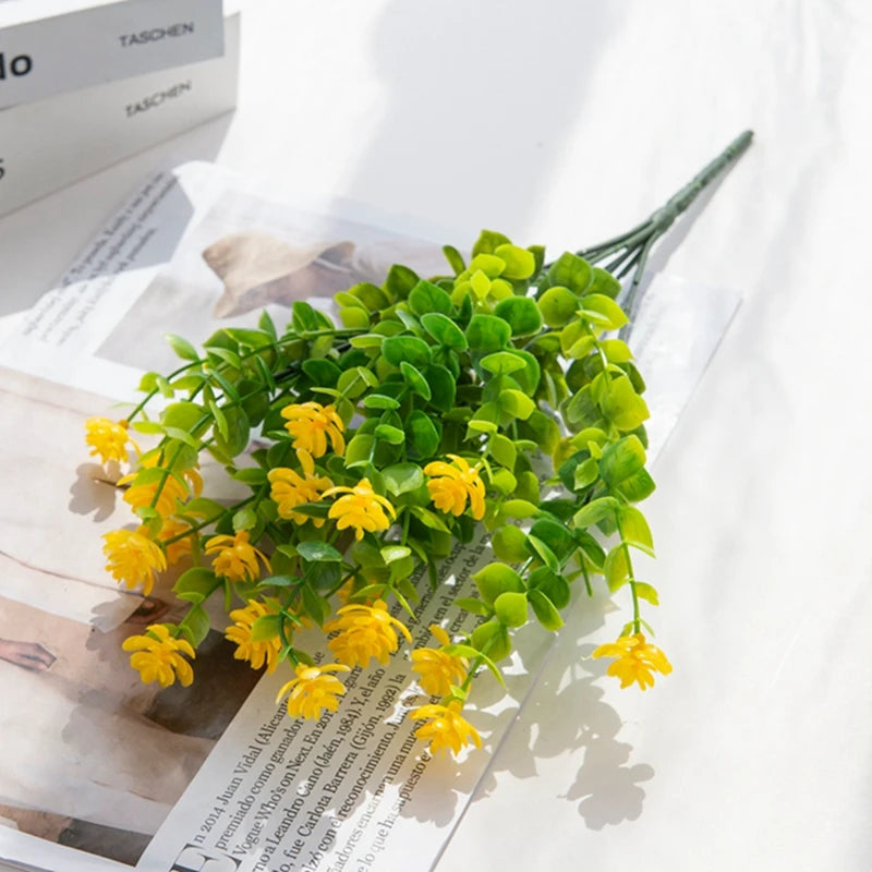 Artificial Plastic Flowers Fake Eucalyptus Plant Wedding bridal bouquet Christmas Decor Vase for Home windowsill bonsai Festival