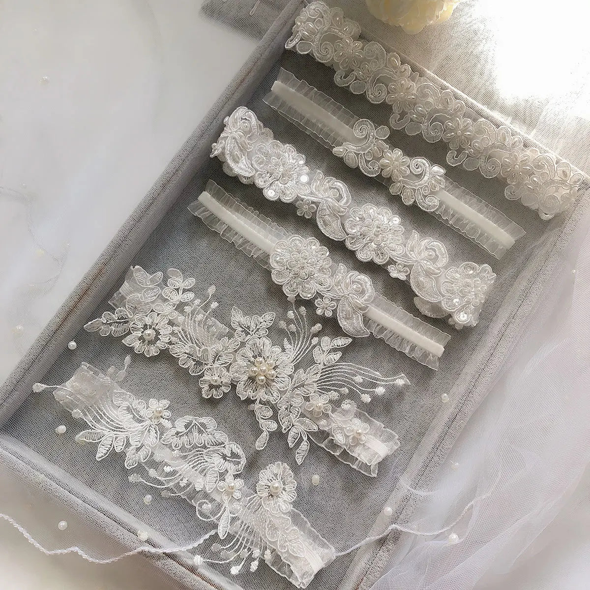 Wedding Garter Embroidery Flower PearlsWhite Sexy Garters for Women/Female/Bride Thigh Ring Bridal Leg Garter