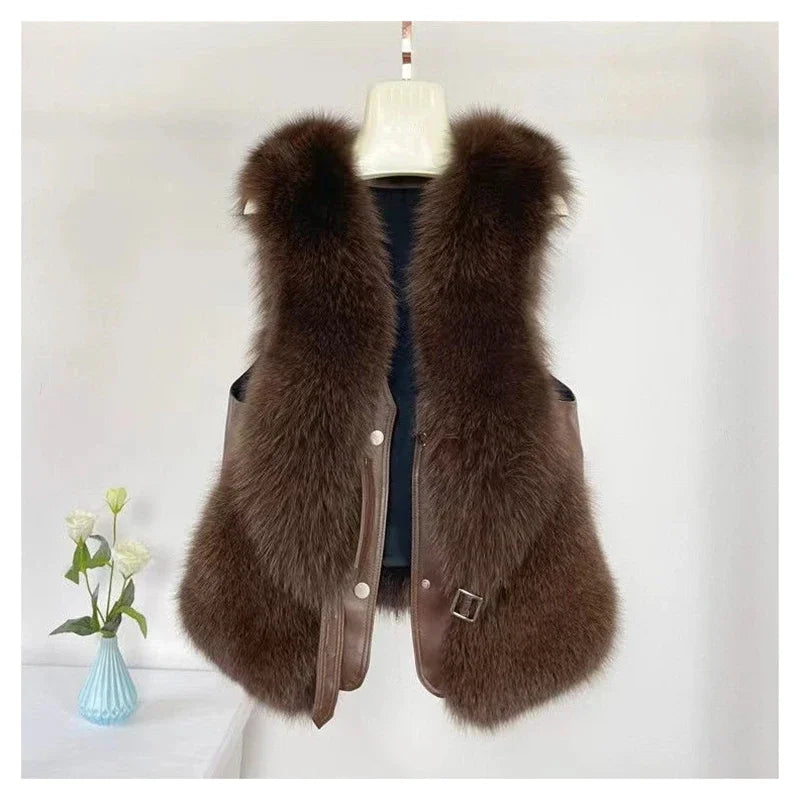 2024 autumn and winter fur vest short spliced  leather, new style with shoulder collar and gold  short   sobretudo feminino